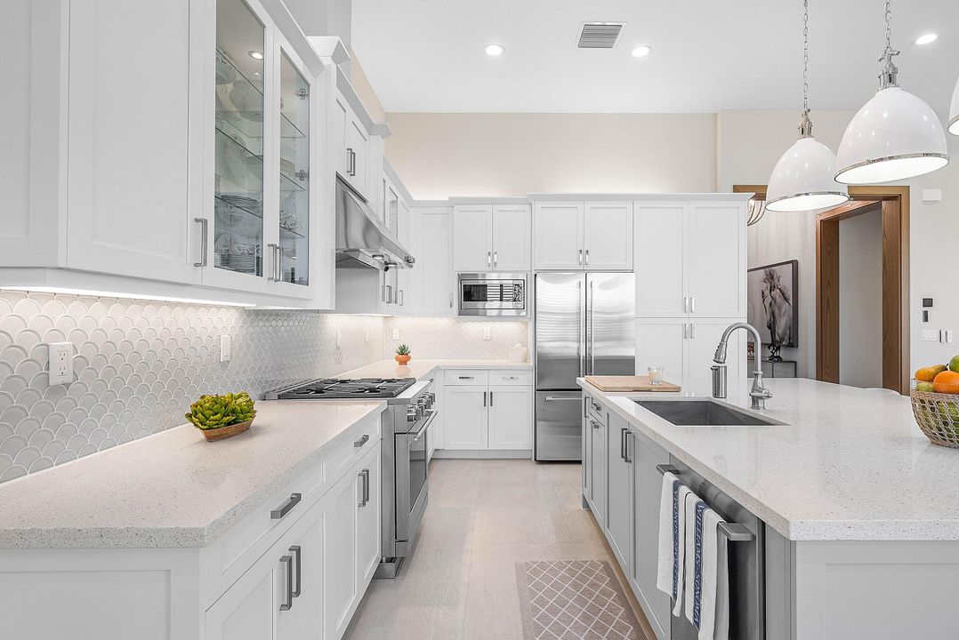 Active With Contract: $1,400,000 (2 beds, 2 baths, 2331 Square Feet)