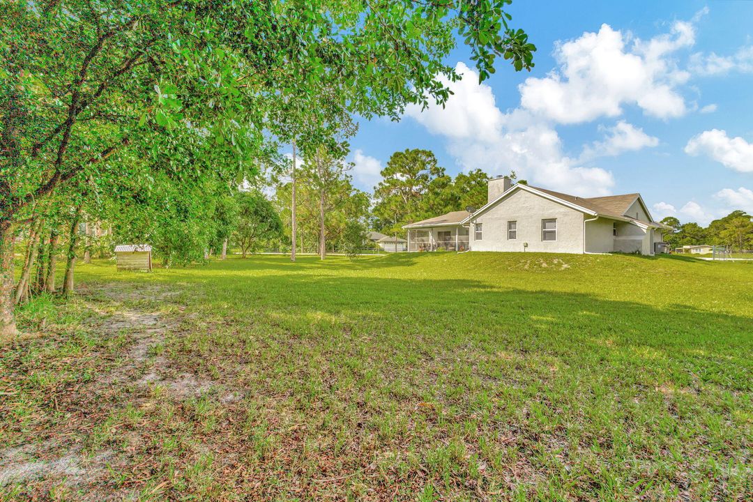 合同活跃: $650,000 (3 贝兹, 2 浴室, 1648 平方英尺)