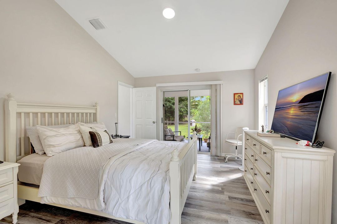 合同活跃: $650,000 (3 贝兹, 2 浴室, 1648 平方英尺)