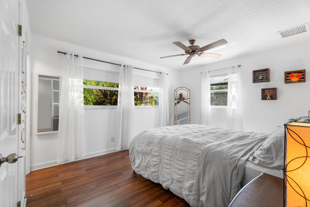 Под контрактом: $849,000 (3 спален, 2 ванн, 1396 Квадратных фут)