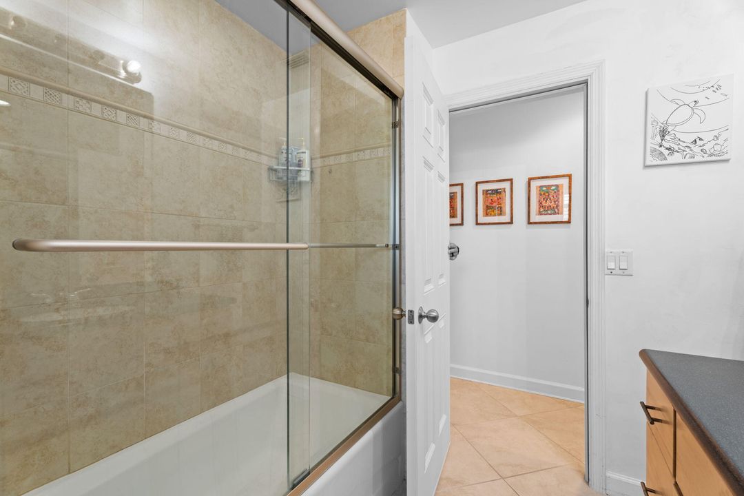 Под контрактом: $849,000 (3 спален, 2 ванн, 1396 Квадратных фут)