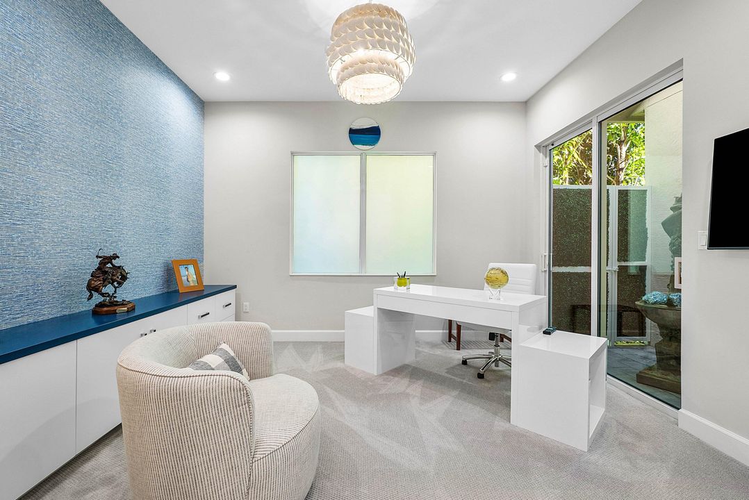 Active With Contract: $1,400,000 (2 beds, 2 baths, 2331 Square Feet)