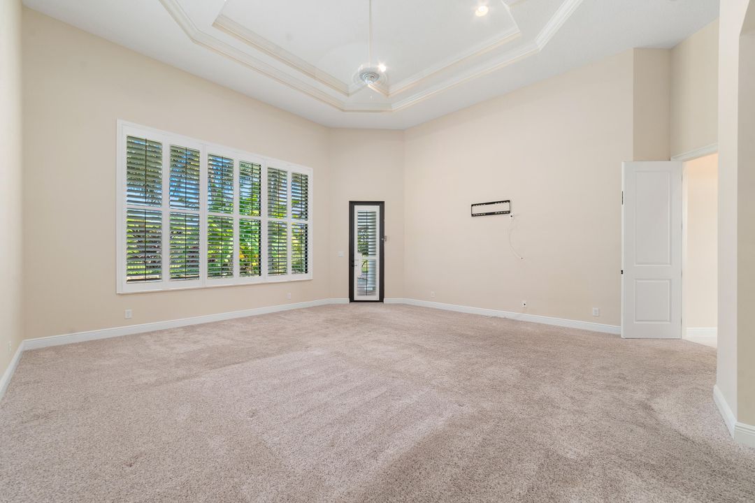 Под контрактом: $1,475,000 (5 спален, 5 ванн, 4783 Квадратных фут)