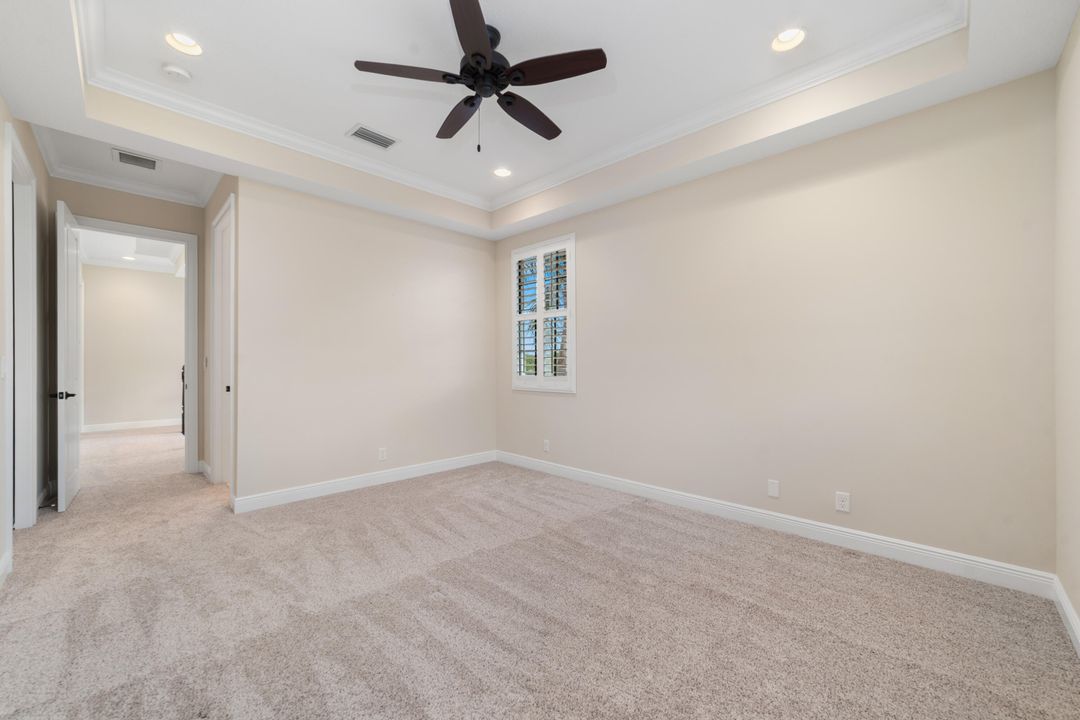 Под контрактом: $1,475,000 (5 спален, 5 ванн, 4783 Квадратных фут)