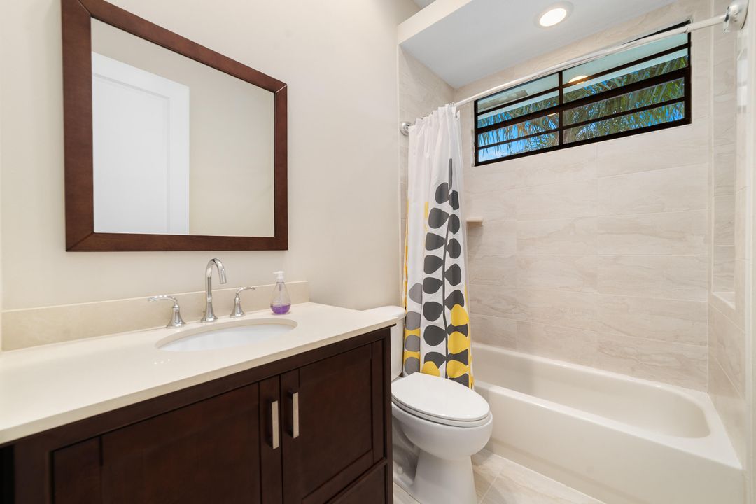 Под контрактом: $1,475,000 (5 спален, 5 ванн, 4783 Квадратных фут)