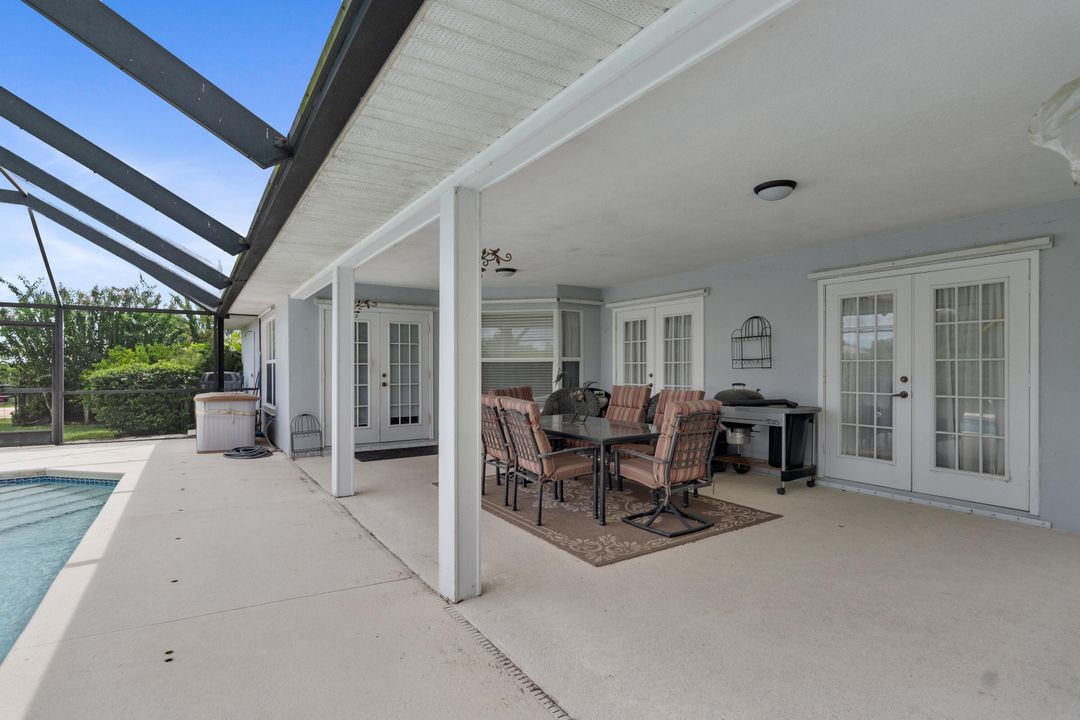 For Sale: $1,000,000 (4 beds, 4 baths, 2518 Square Feet)