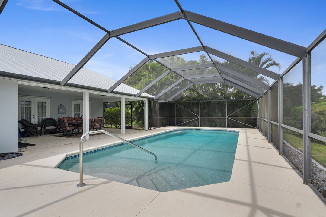 For Sale: $1,000,000 (4 beds, 4 baths, 2518 Square Feet)