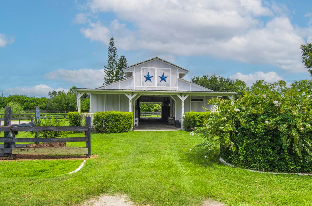 For Sale: $1,000,000 (4 beds, 4 baths, 2518 Square Feet)