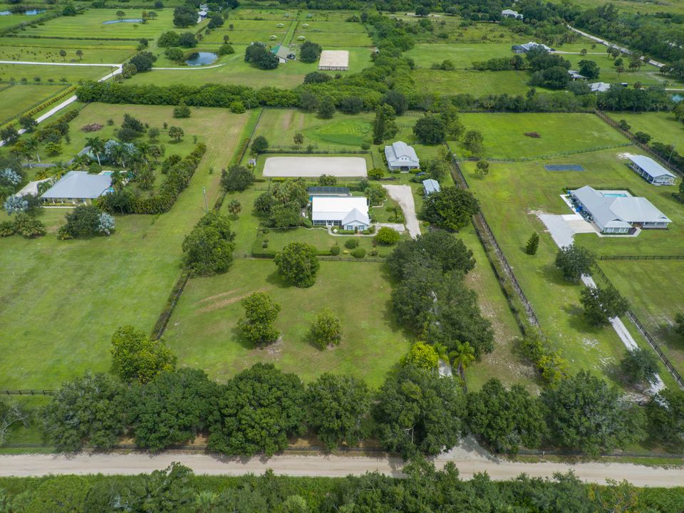 For Sale: $1,000,000 (4 beds, 4 baths, 2518 Square Feet)