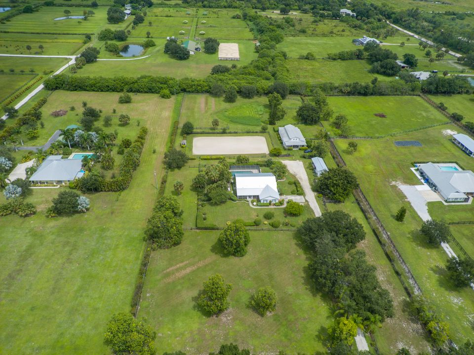 For Sale: $1,000,000 (4 beds, 4 baths, 2518 Square Feet)