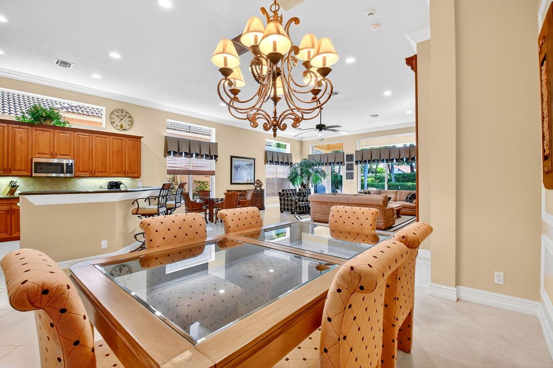 Active With Contract: $674,100 (3 beds, 3 baths, 2923 Square Feet)