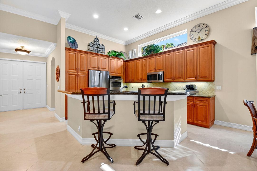 Active With Contract: $674,100 (3 beds, 3 baths, 2923 Square Feet)