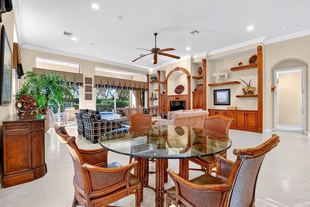 Active With Contract: $674,100 (3 beds, 3 baths, 2923 Square Feet)