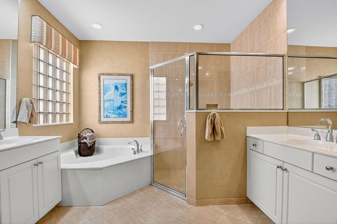 Active With Contract: $674,100 (3 beds, 3 baths, 2923 Square Feet)