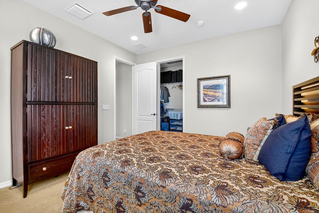 Active With Contract: $674,100 (3 beds, 3 baths, 2923 Square Feet)