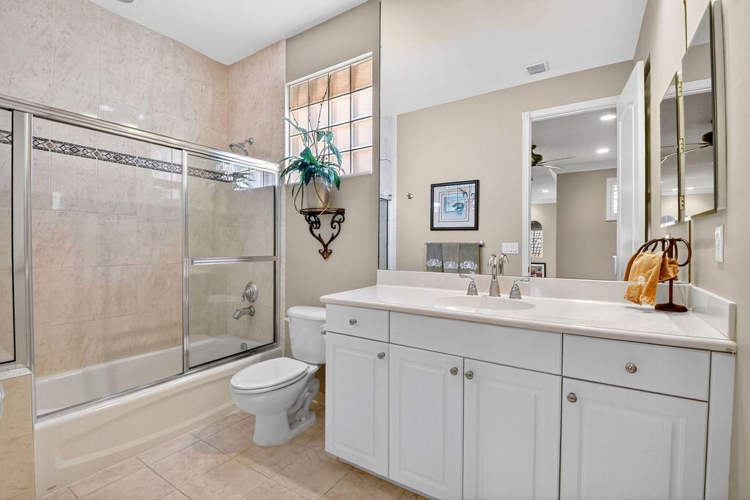 Active With Contract: $674,100 (3 beds, 3 baths, 2923 Square Feet)