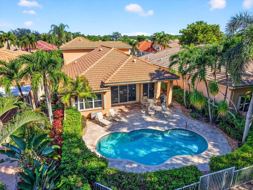 Active With Contract: $674,100 (3 beds, 3 baths, 2923 Square Feet)