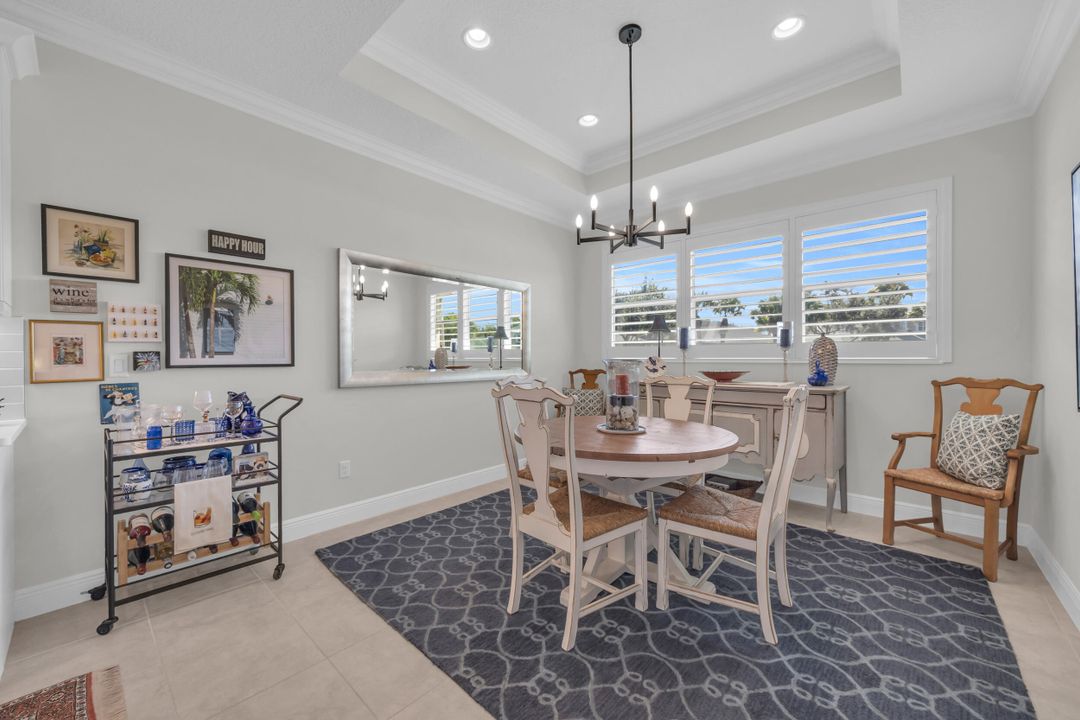 Activo con contrato: $484,000 (3 camas, 2 baños, 1959 Pies cuadrados)