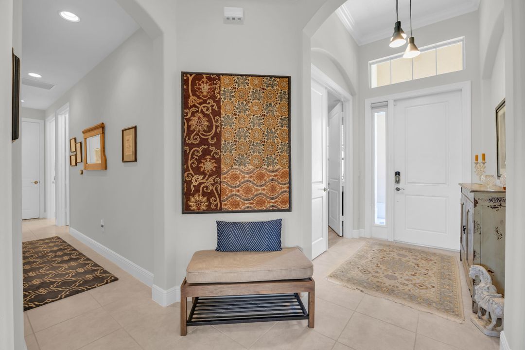 Activo con contrato: $484,000 (3 camas, 2 baños, 1959 Pies cuadrados)