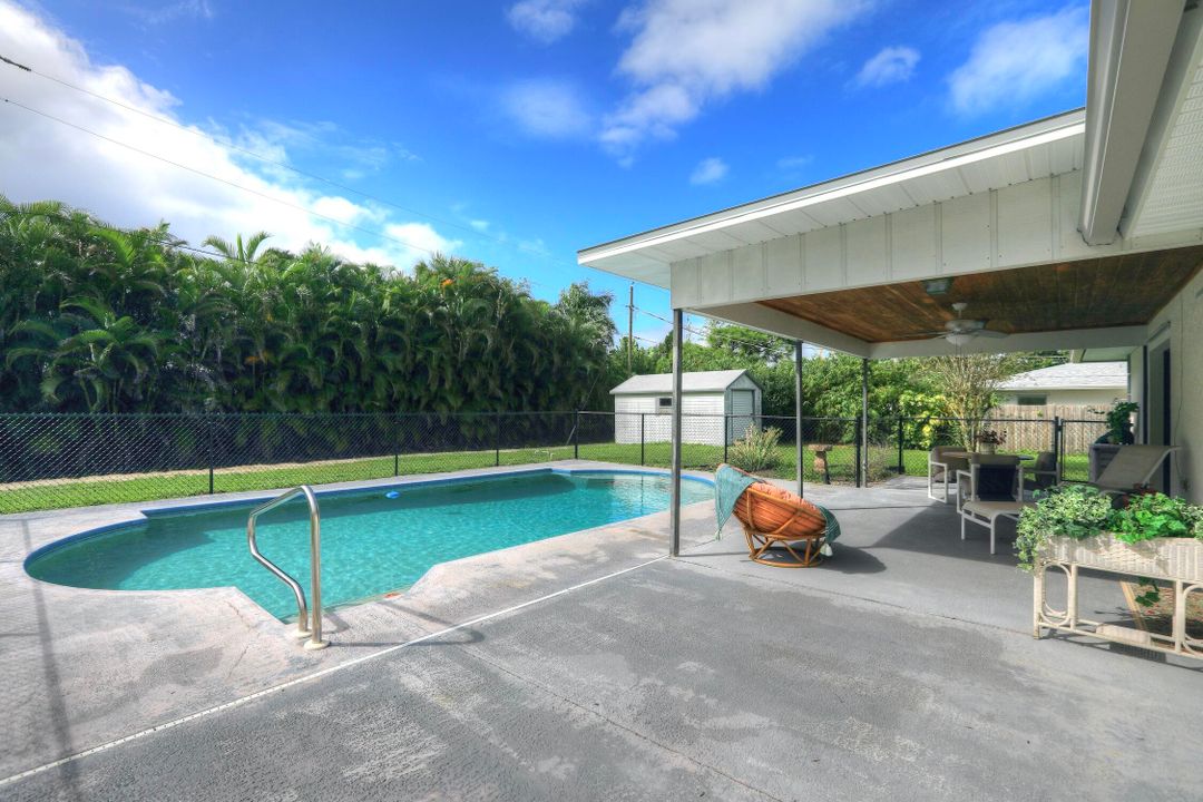 合同活跃: $335,000 (3 贝兹, 2 浴室, 1635 平方英尺)