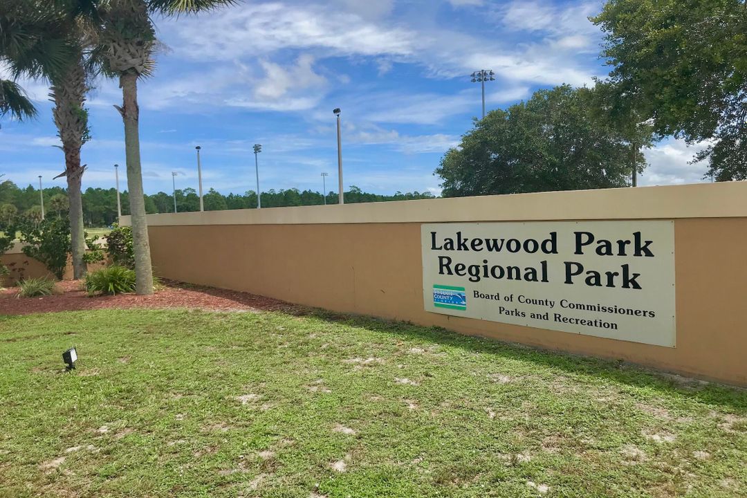 合同活跃: $335,000 (3 贝兹, 2 浴室, 1635 平方英尺)