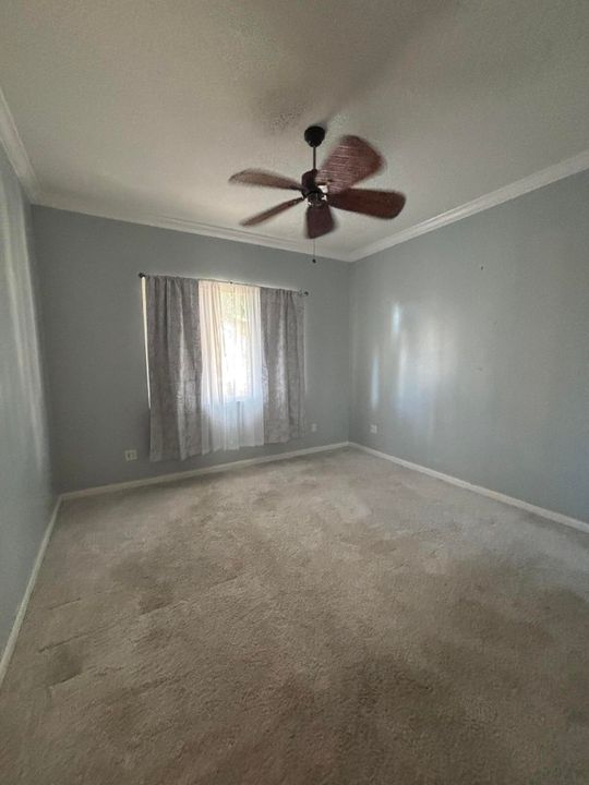 For Sale: $379,900 (2 beds, 2 baths, 1989 Square Feet)