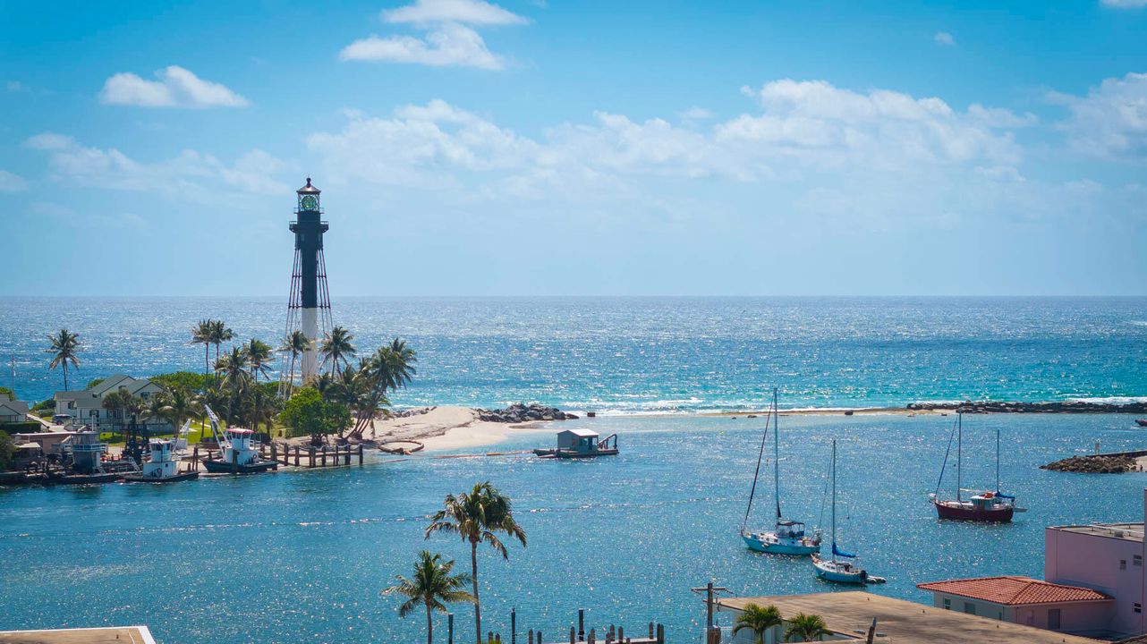 For Sale: $200,000 (1 beds, 1 baths, 750 Square Feet)