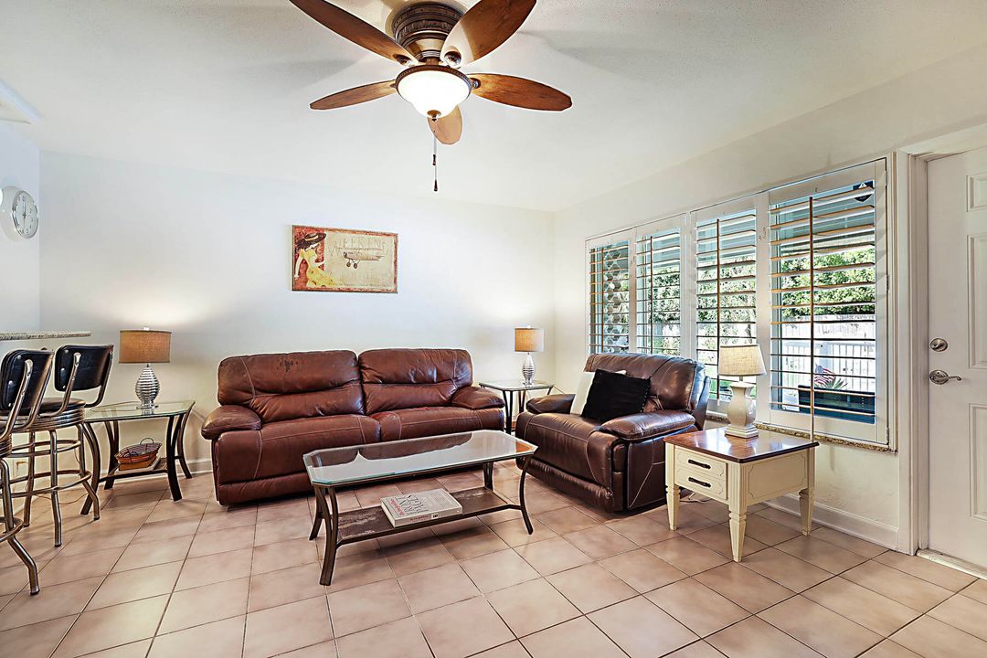 For Sale: $200,000 (1 beds, 1 baths, 750 Square Feet)