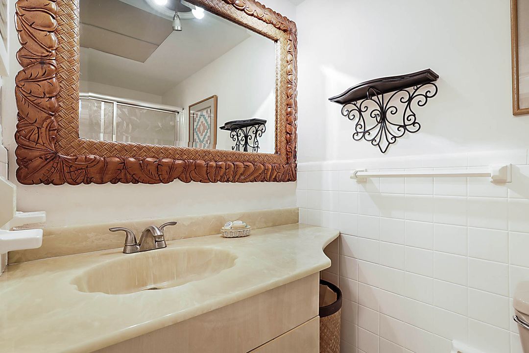 For Sale: $200,000 (1 beds, 1 baths, 750 Square Feet)