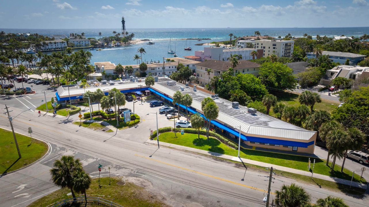 For Sale: $200,000 (1 beds, 1 baths, 750 Square Feet)