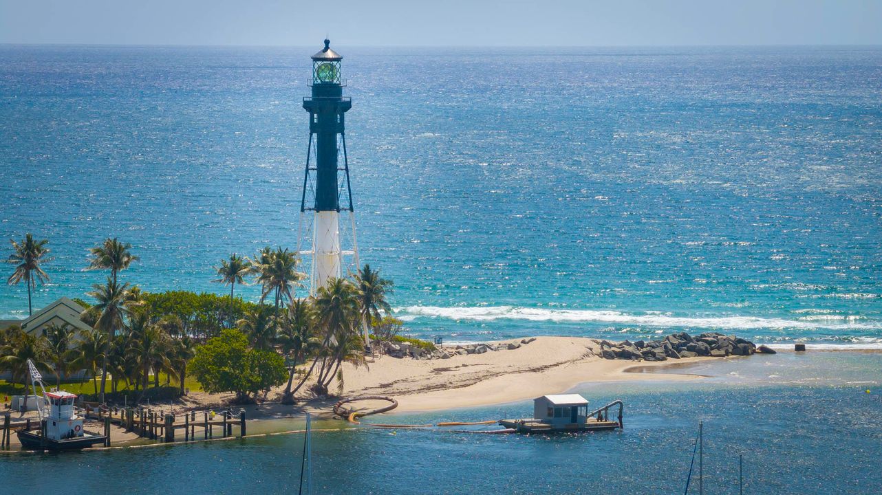 For Sale: $200,000 (1 beds, 1 baths, 750 Square Feet)