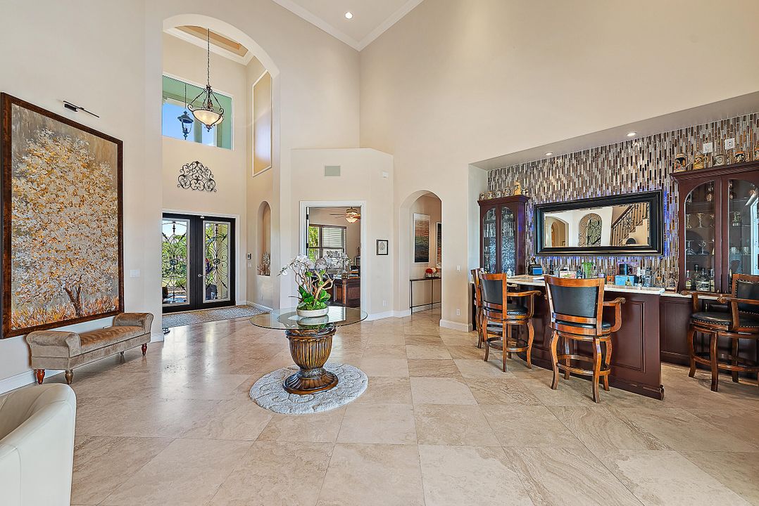 For Sale: $2,000,000 (5 beds, 5 baths, 5197 Square Feet)