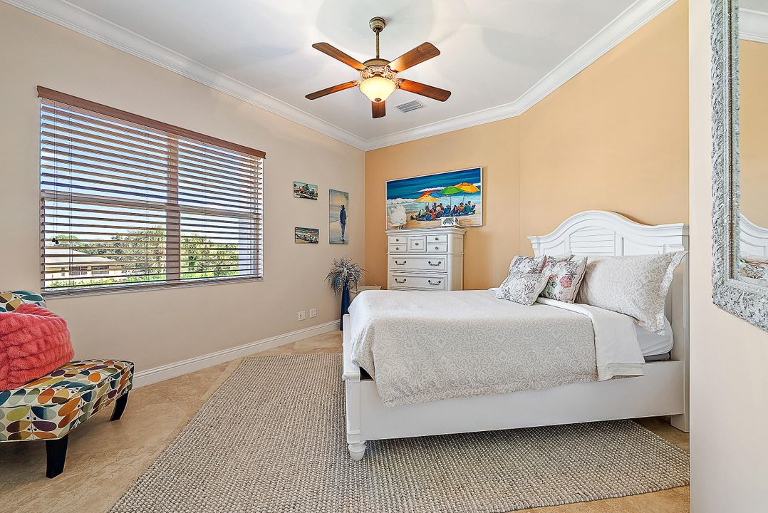 For Sale: $2,000,000 (5 beds, 5 baths, 5197 Square Feet)