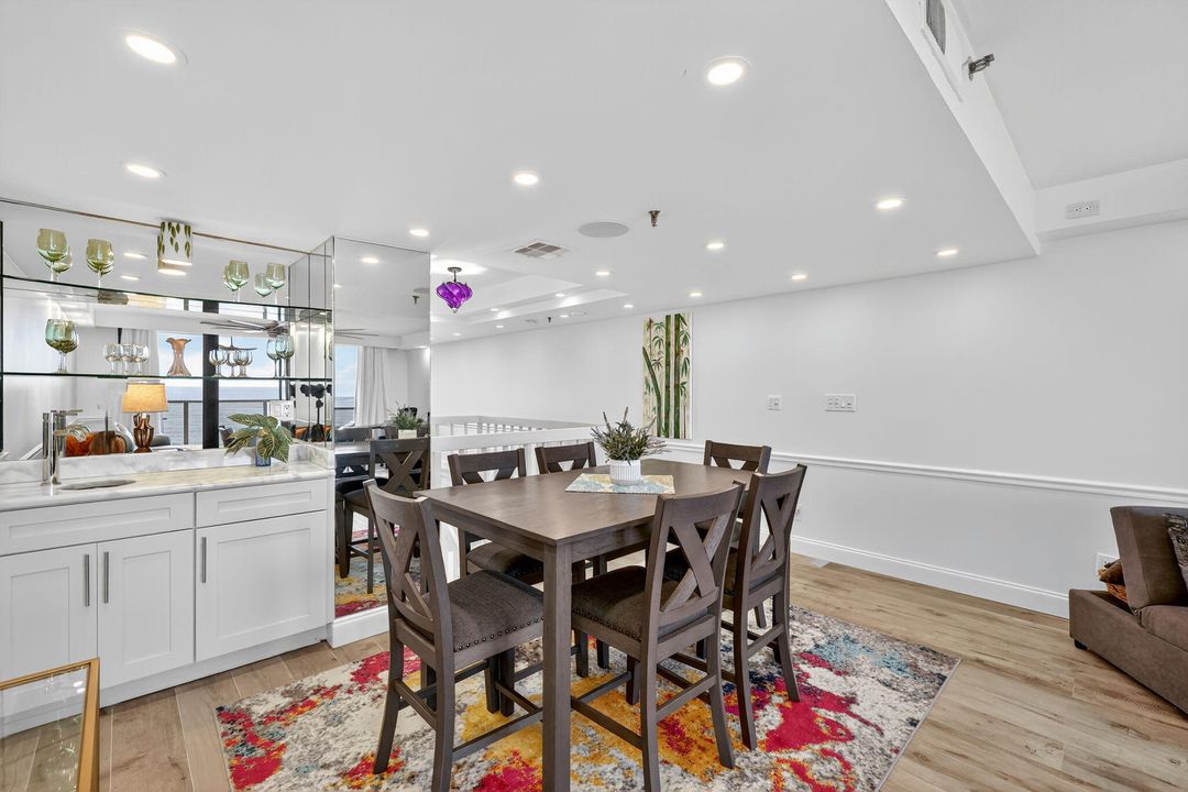 待售: $599,000 (2 贝兹, 2 浴室, 1475 平方英尺)