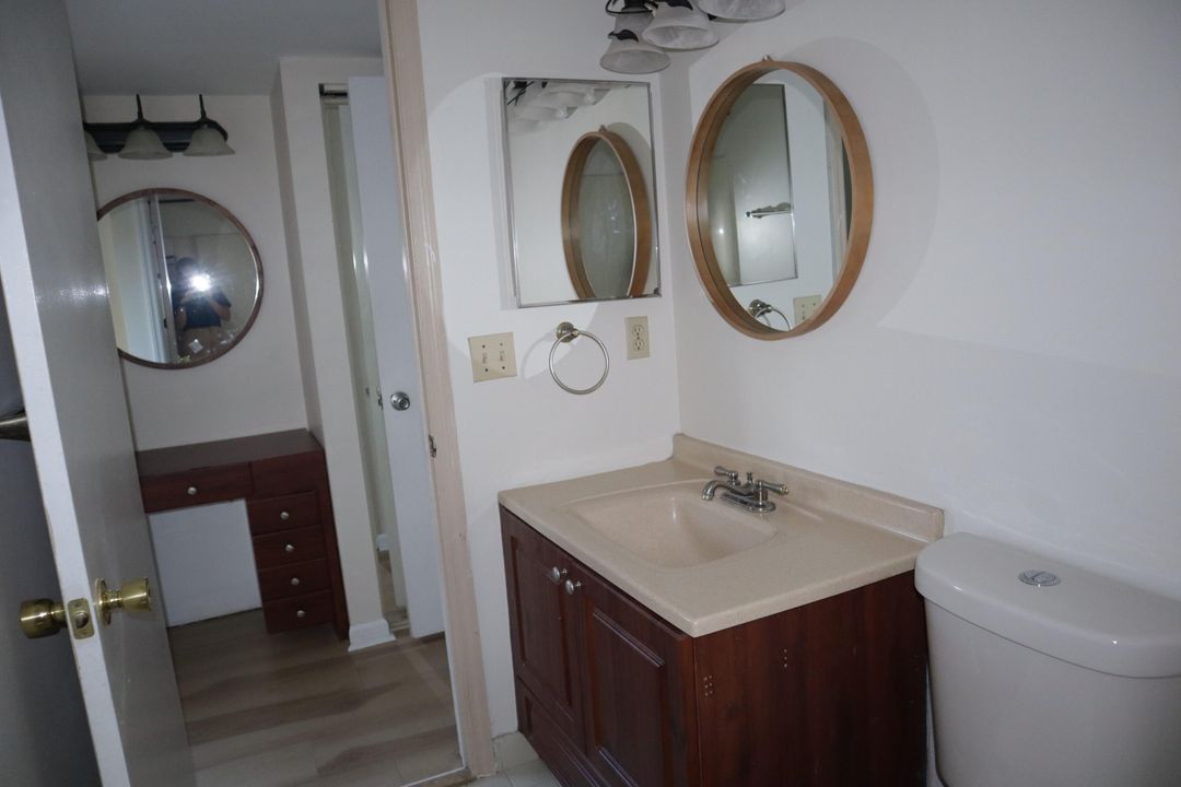 Active With Contract: $2,500 (3 beds, 3 baths, 1325 Square Feet)