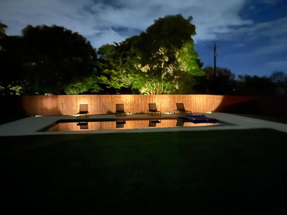 For Sale: $425,000 (3 beds, 2 baths, 1272 Square Feet)