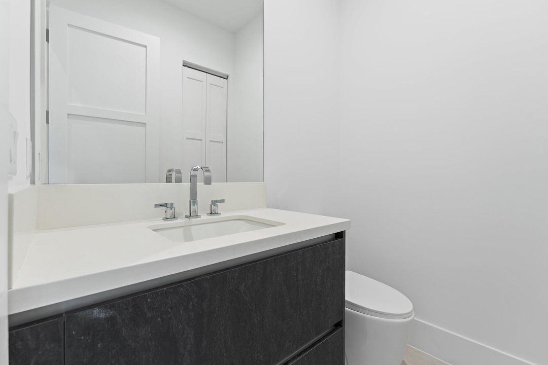 На продажу: $2,245,000 (4 спален, 3 ванн, 3030 Квадратных фут)