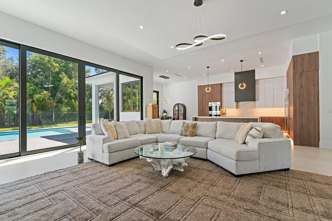 На продажу: $2,245,000 (4 спален, 3 ванн, 3030 Квадратных фут)