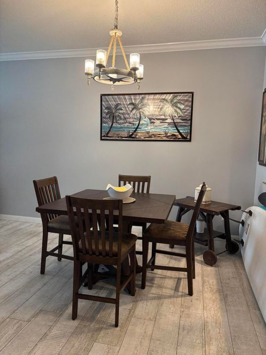 For Sale: $379,900 (2 beds, 2 baths, 1989 Square Feet)