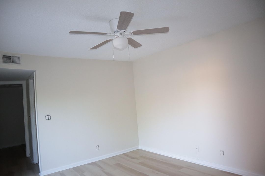 Active With Contract: $2,500 (3 beds, 3 baths, 1325 Square Feet)