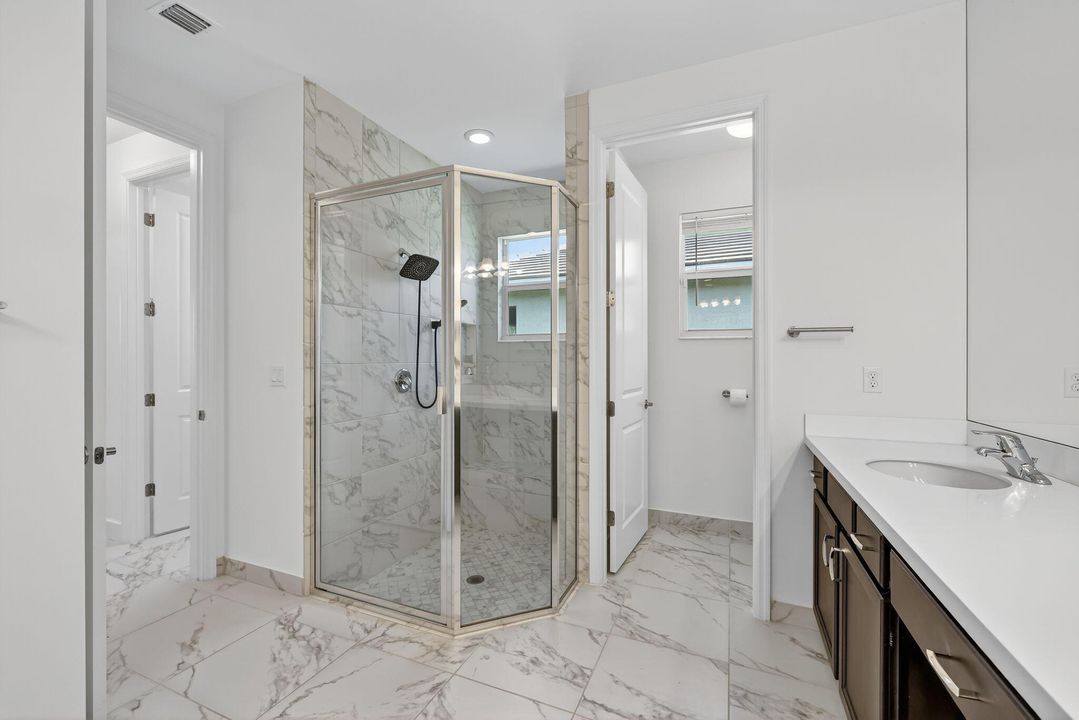 En Renta: $3,570 (4 camas, 2 baños, 2254 Pies cuadrados)