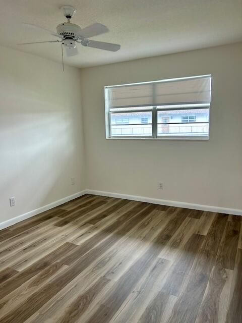 出租: $1,700 (2 贝兹, 2 浴室, 1078 平方英尺)