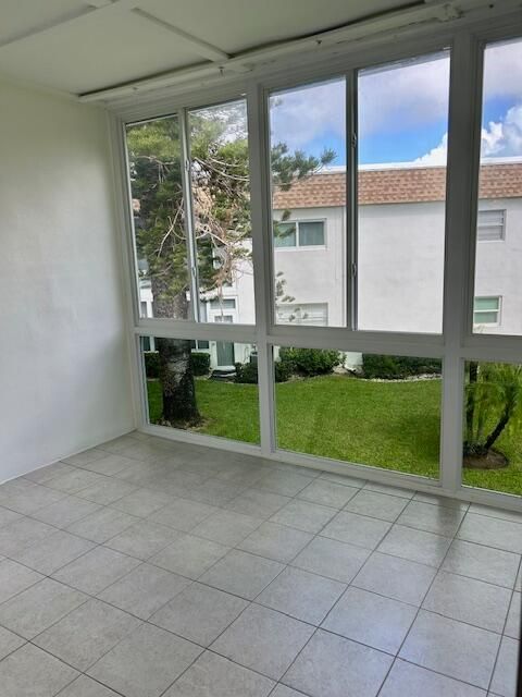 出租: $1,700 (2 贝兹, 2 浴室, 1078 平方英尺)