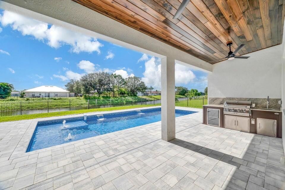 Recently Rented: $4,250 (4 beds, 3 baths, 2271 Square Feet)