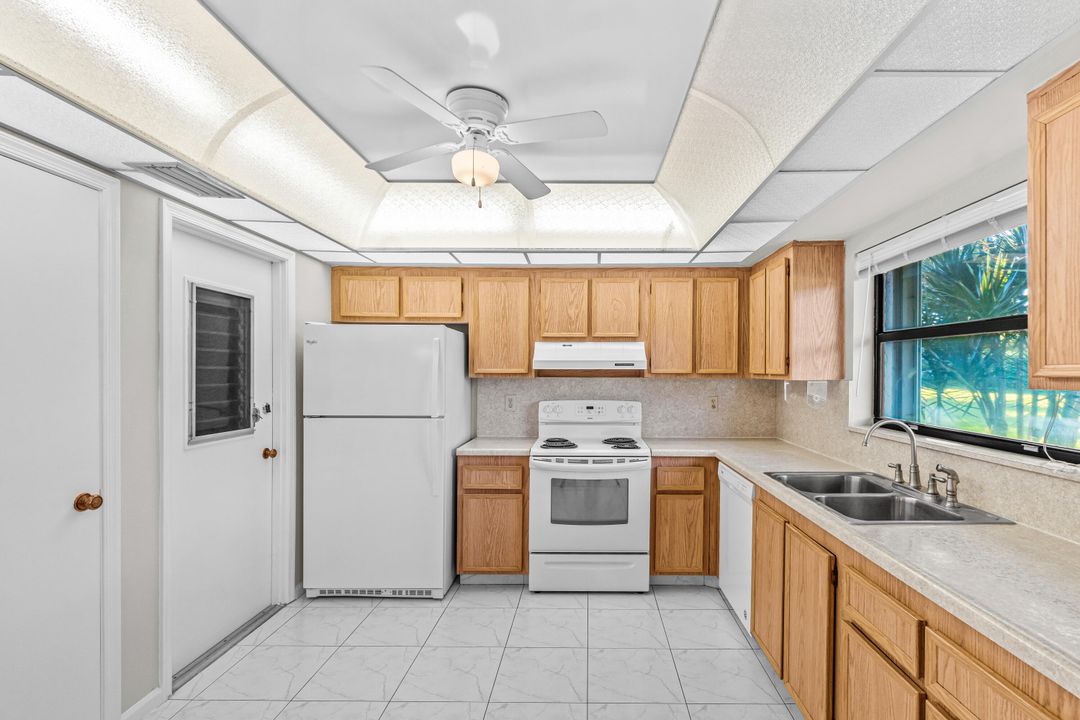 For Rent: $2,150 (2 beds, 2 baths, 1404 Square Feet)