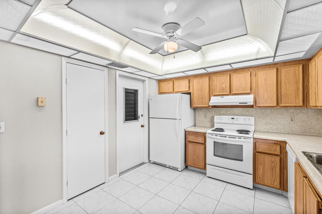 For Rent: $2,150 (2 beds, 2 baths, 1404 Square Feet)