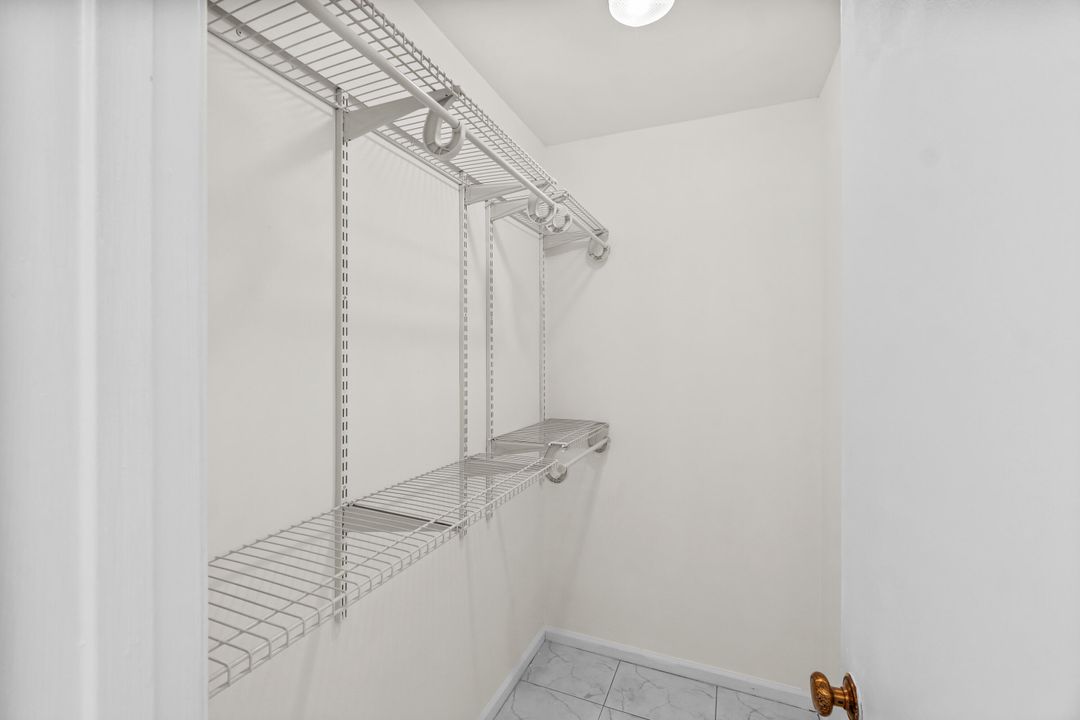 For Rent: $2,150 (2 beds, 2 baths, 1404 Square Feet)