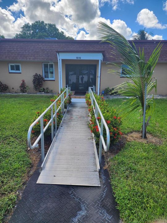 В аренду: $3,500 (3 спален, 2 ванн, 2400 Квадратных фут)