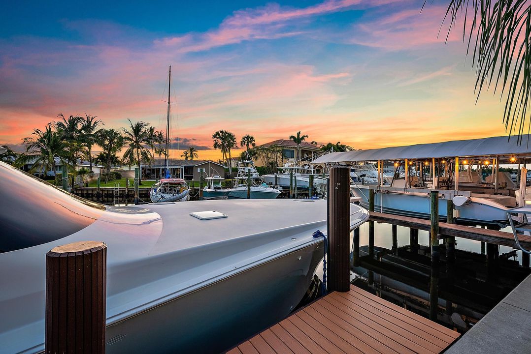 На продажу: $2,975,000 (3 спален, 2 ванн, 2672 Квадратных фут)