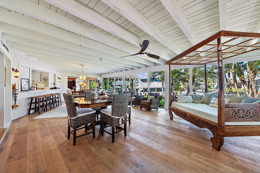 На продажу: $2,975,000 (3 спален, 2 ванн, 2672 Квадратных фут)